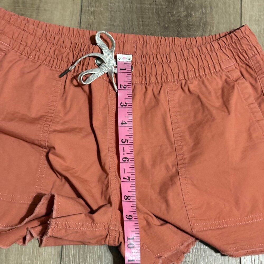 VUORI Vintage Ripstop Shorts Size Small Cinnamon - Picture 10 of 12